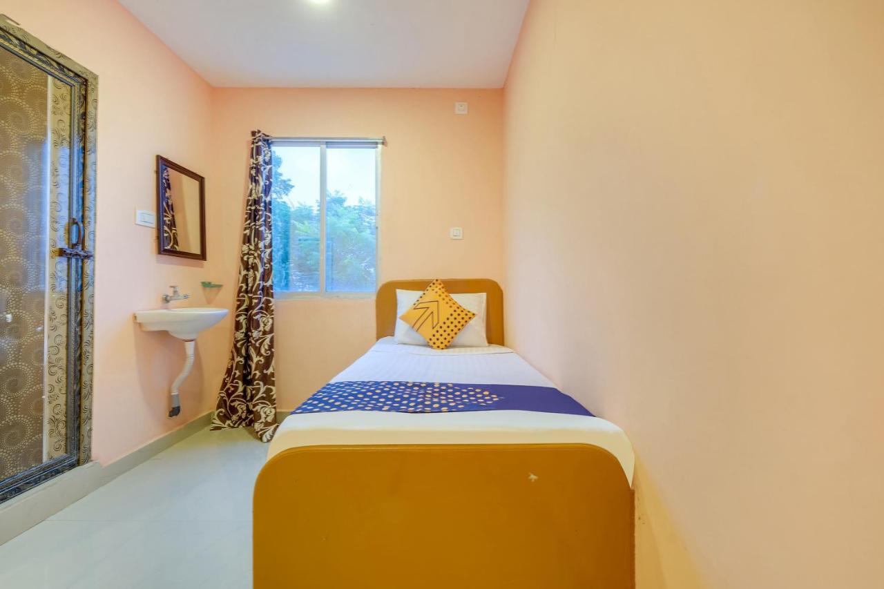Spot On 64778 Msr Convention Hall Hotell Tirupati Exteriör bild